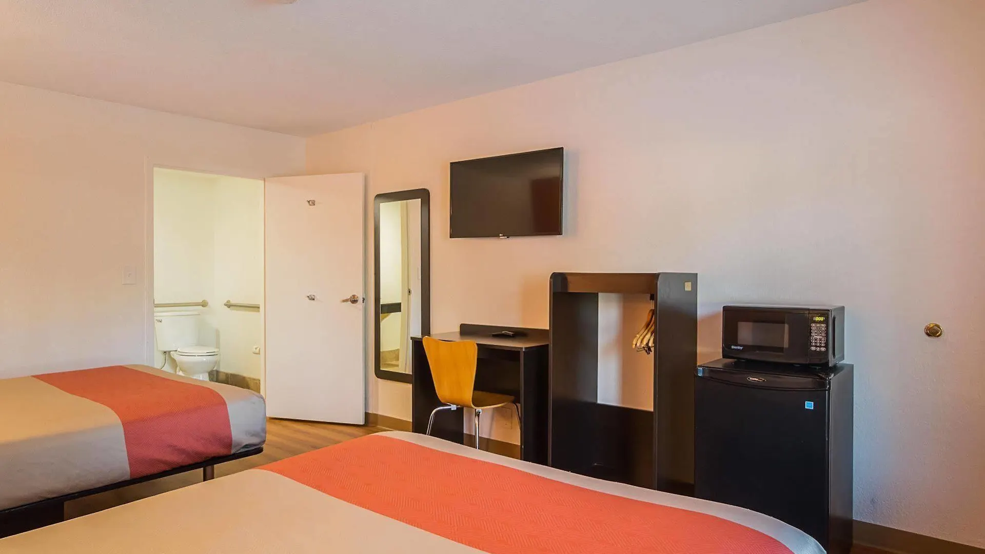 ** Hotel Motel 6-Savannah, Ga - Midtown United States
